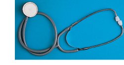 FONENDOSCOPIO LEGGERO PIATTO CON MEMBRABA ARCHETTO BIAURICOLARE PER AUSCULTAZIONE CON MOLLA ESTERNA - Angeli Pharm