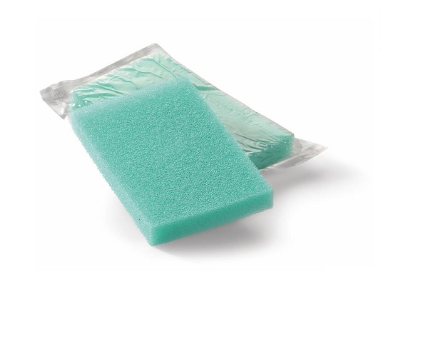 MEDICAZIONE ASSORBENTE IN POLIURETANO ESPANSO LIGASANO STRUTTURA A NIDO D'APE STERILE 15X10X1CM 5 PEZZI - Angeli Pharm